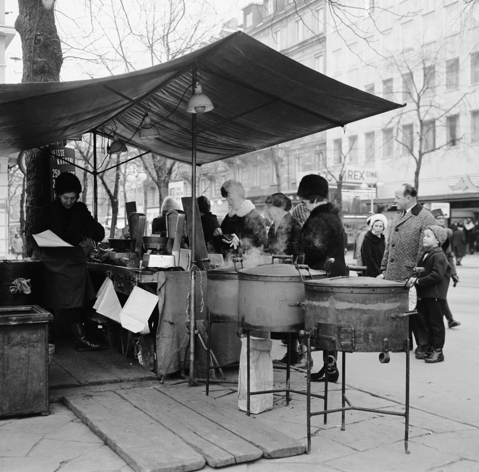 Marronistand in der Bahnhofstrasse in Zürich.