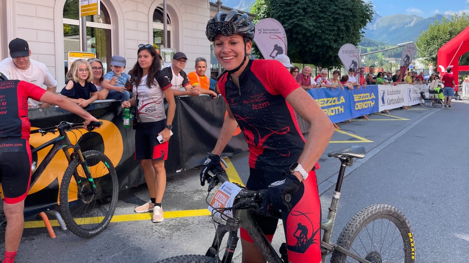 Letizia Strimer aus Ardez am Engadiner Bike Marathon