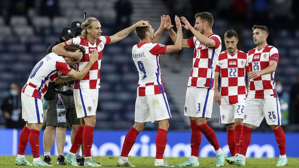 Ils Croats festiveschan lur victoria.