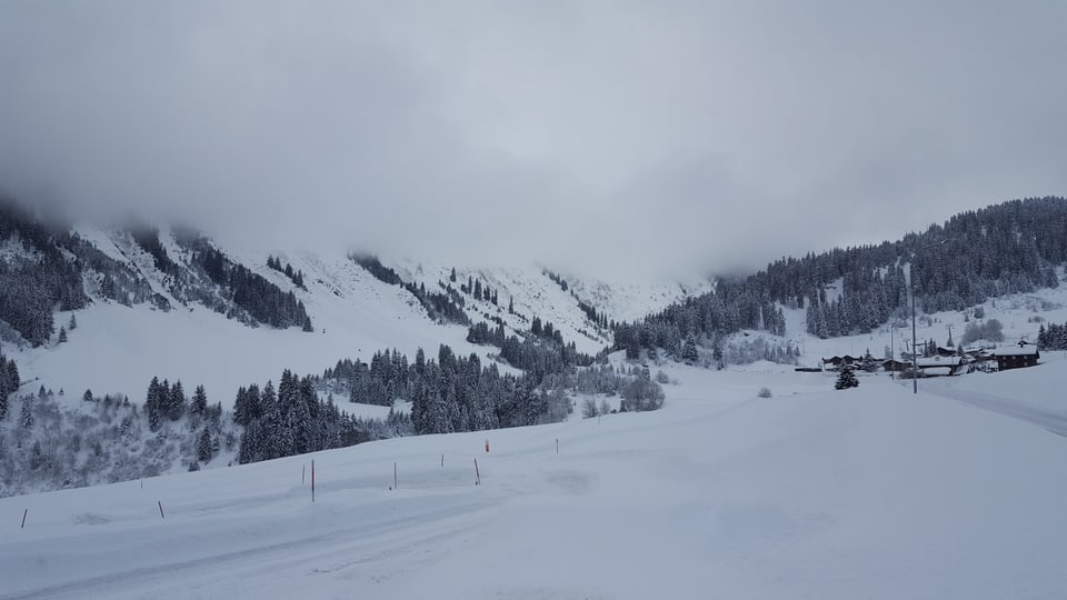Ina cuntrada d'enviern en Val Tujetsch