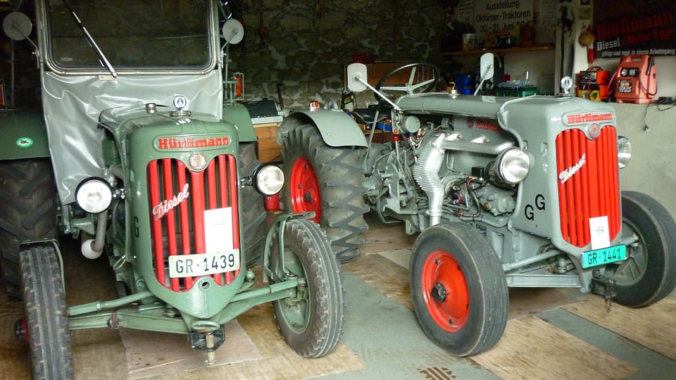 Dus tractors vegls da Gallus Giger.