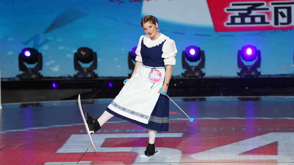 Luisa Dermont al final da «Chinese Bridge» a China.