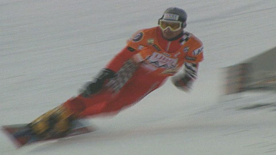 Il snowboardist Fadri Mosca en acziun.