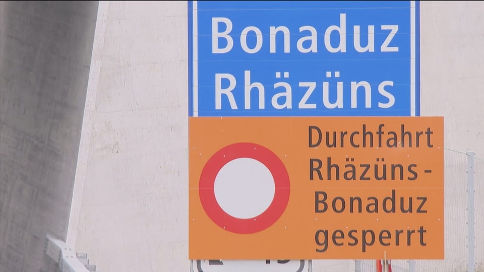 Autobahn Ausfahrt Bonaduz Rhäzüns gesperrt über Ostern.
