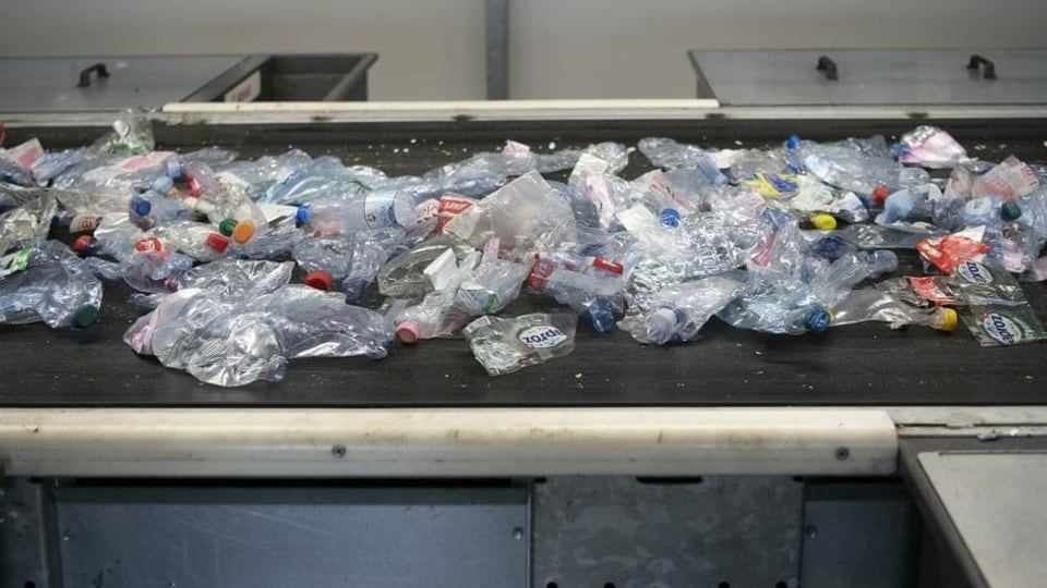 Rimnar plastic: Tgei reciclar e tge betg?