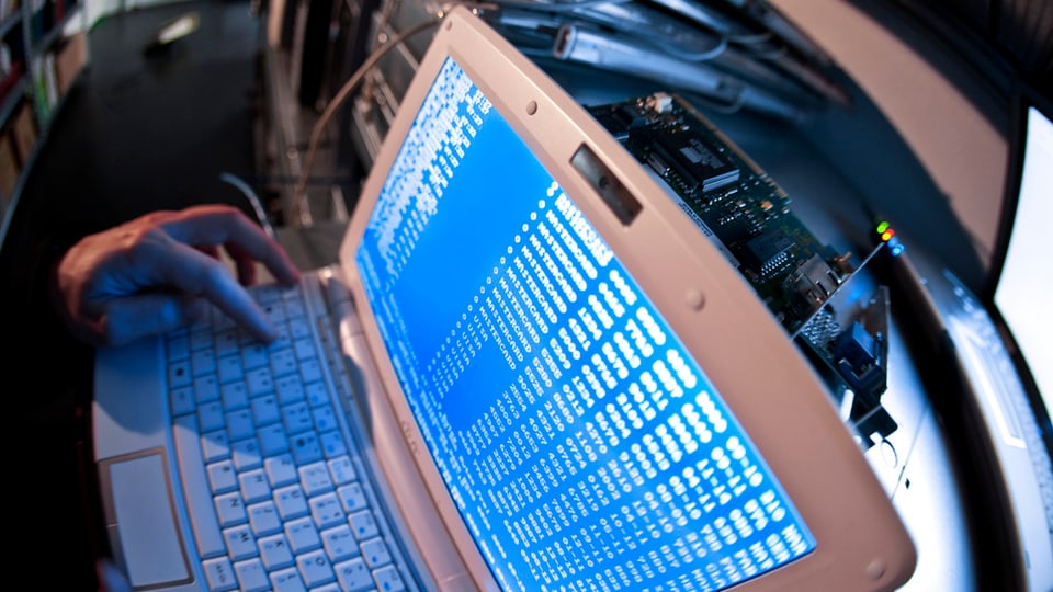 Computer cun datas.