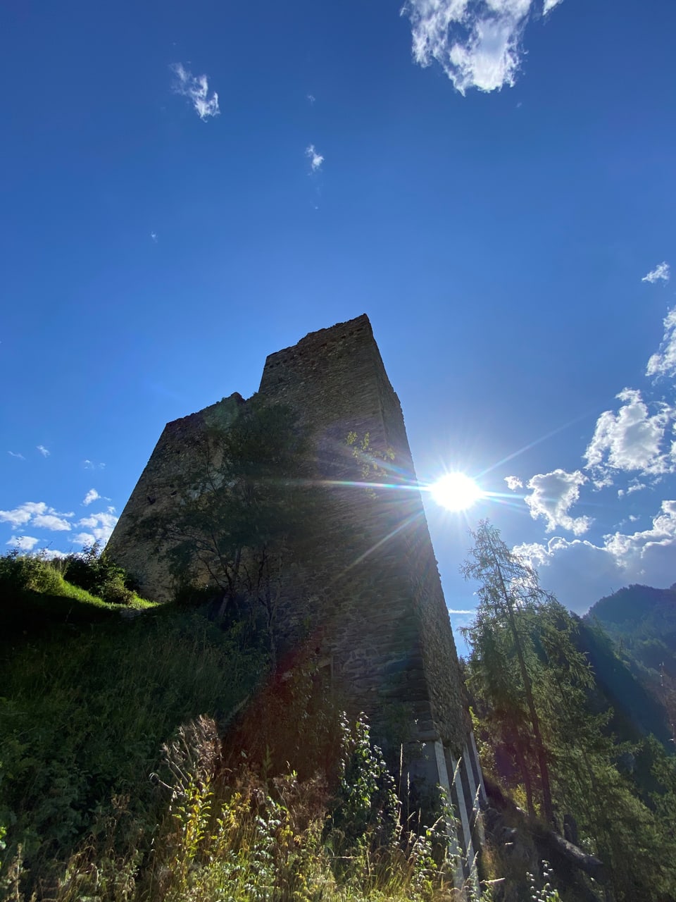 Ruine Tschanüff