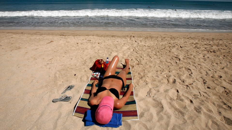 Dunna cha stat a sulegl sper la mar.