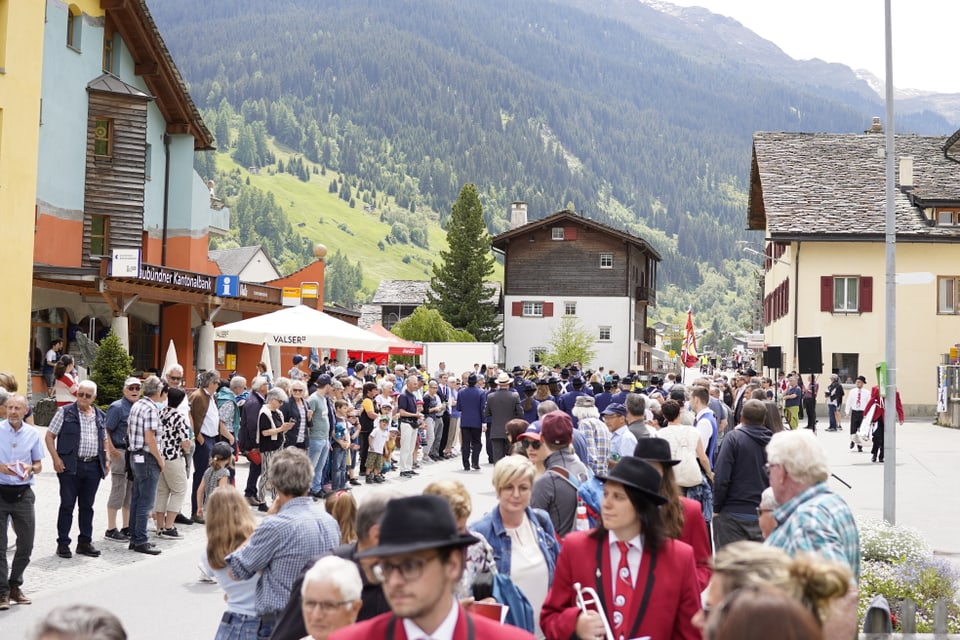 Blick auf die Musikanten bei der Marschmusikstrecke. 