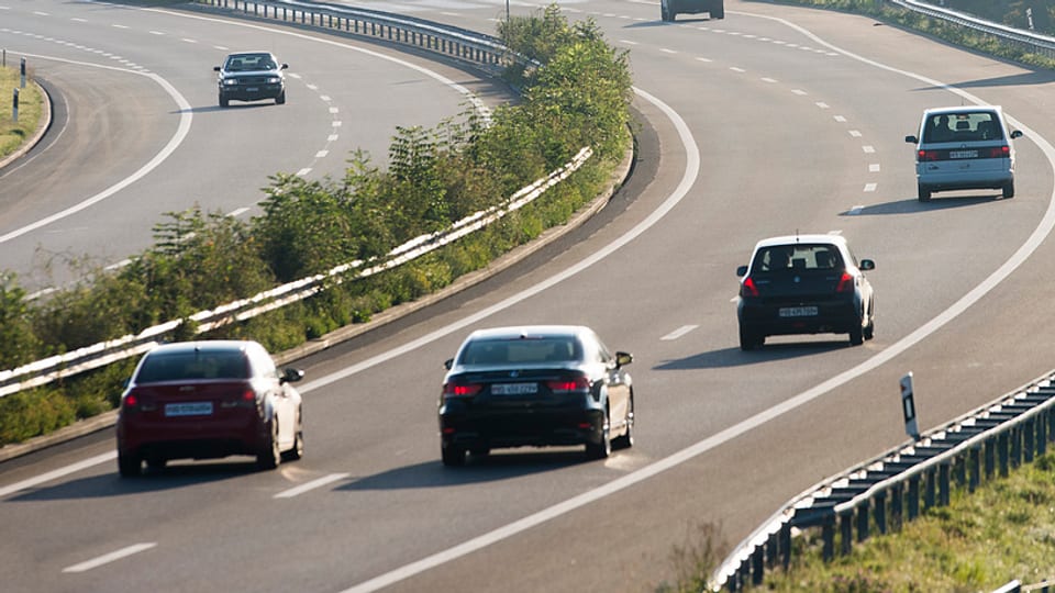 Autos sin in'autostrada en Svizra.