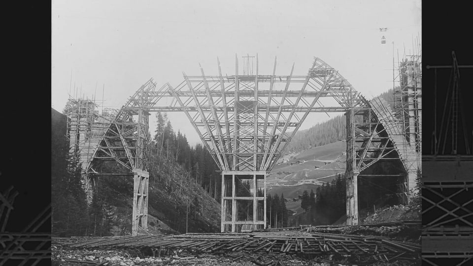 Viaduct Langwies, Viafier retica