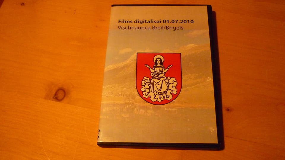 Ina DVD cun films vegls ord l'archiv a Breil