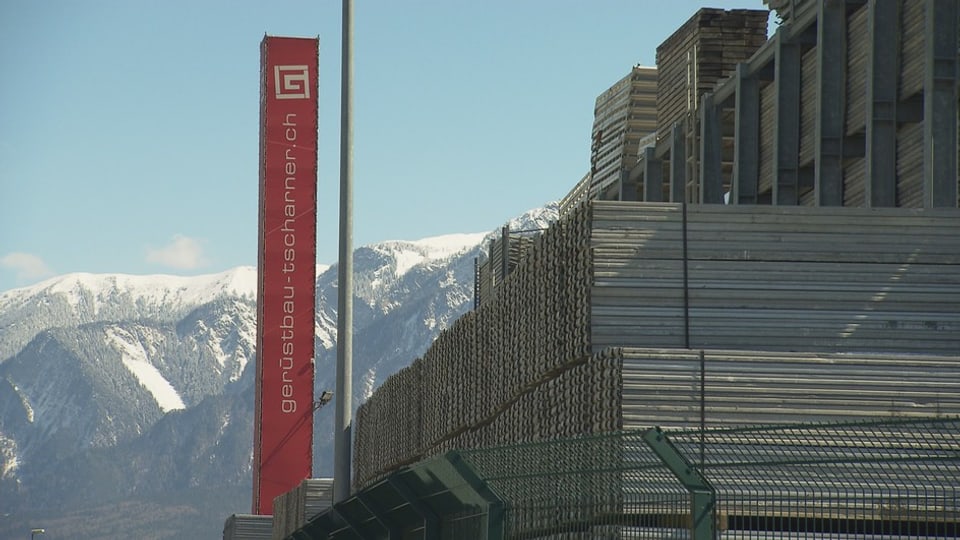La firma da Domat è sin la glista naira dal chantun. 