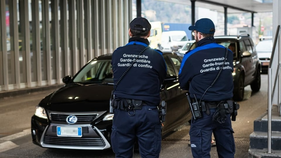 Dus guardia da cunfin a Chiasso