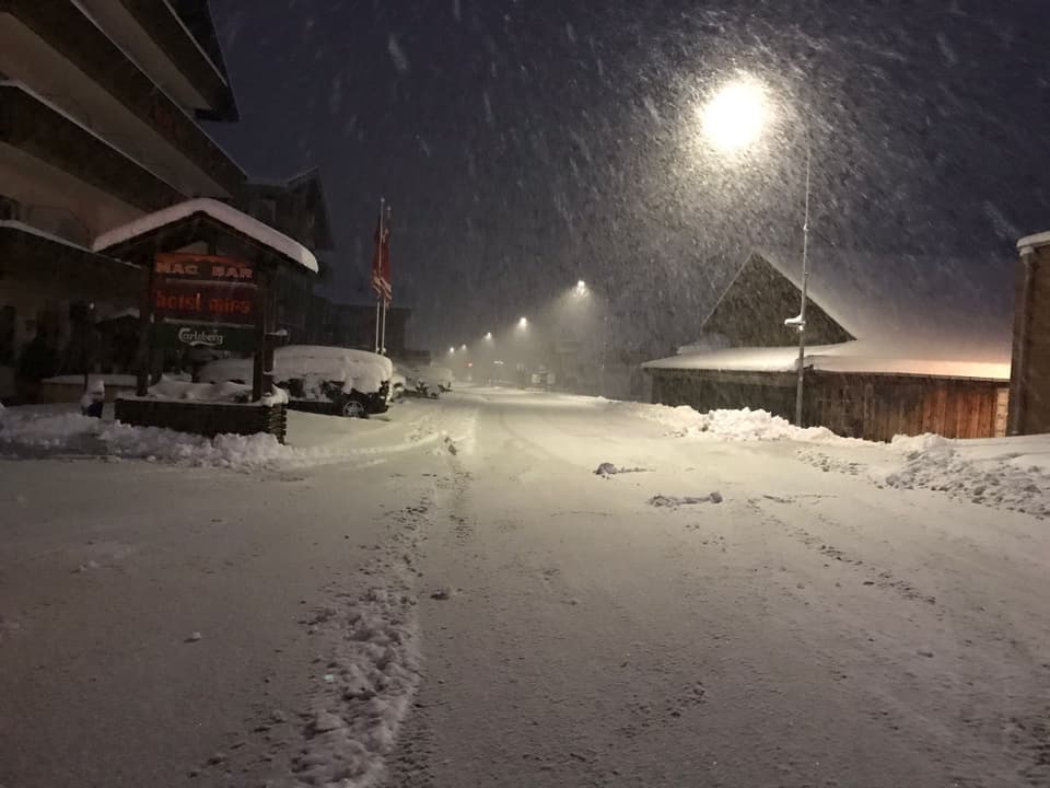 Schnee in Sedrun