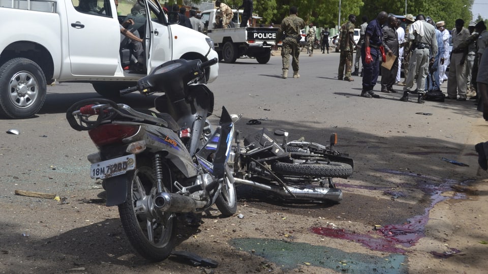 Scena suenter in'attatga terroristica. 