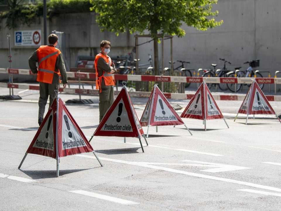 Genevra sa prepara per l'inscunter. La zona enturn il Parc La Grange vegn serrada.