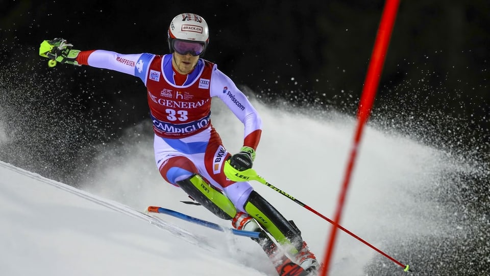 Skiunz da slalom en acziun 