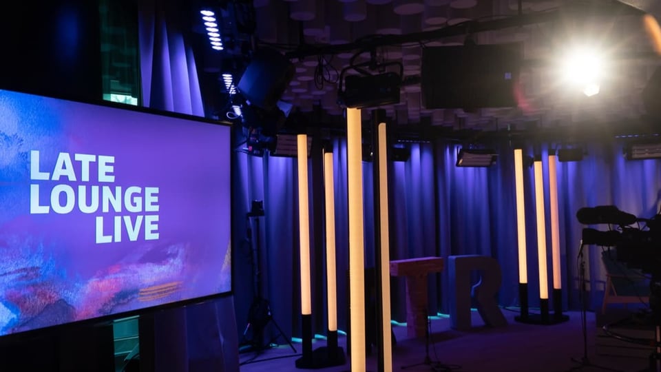 Late Lounge Live – die erste musikalische Late Night Show vom rätoromanischen Sender RTR