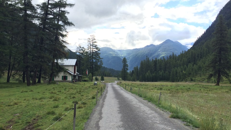 Viadi tras la Val Bever