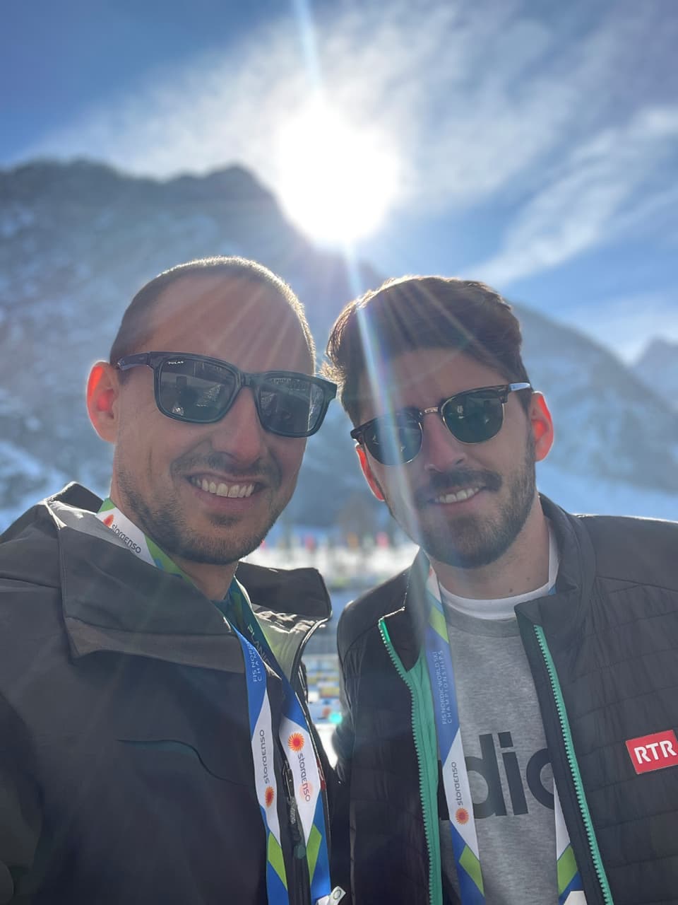 Il sulegl e las temperaturas migiaivlas han Andreas Wieland e Gian Carlo Candinas prendì dal Grischun a Planica.