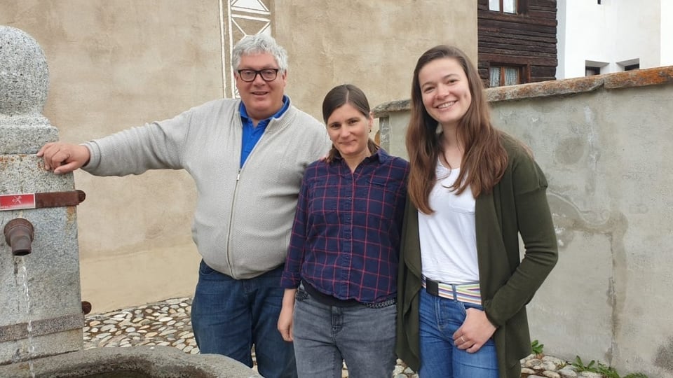 Il president partent Hermann Thom cun Fadrina Hofmann e Gianna Duschletta. Violanta Rominger n'era betg preschenta.