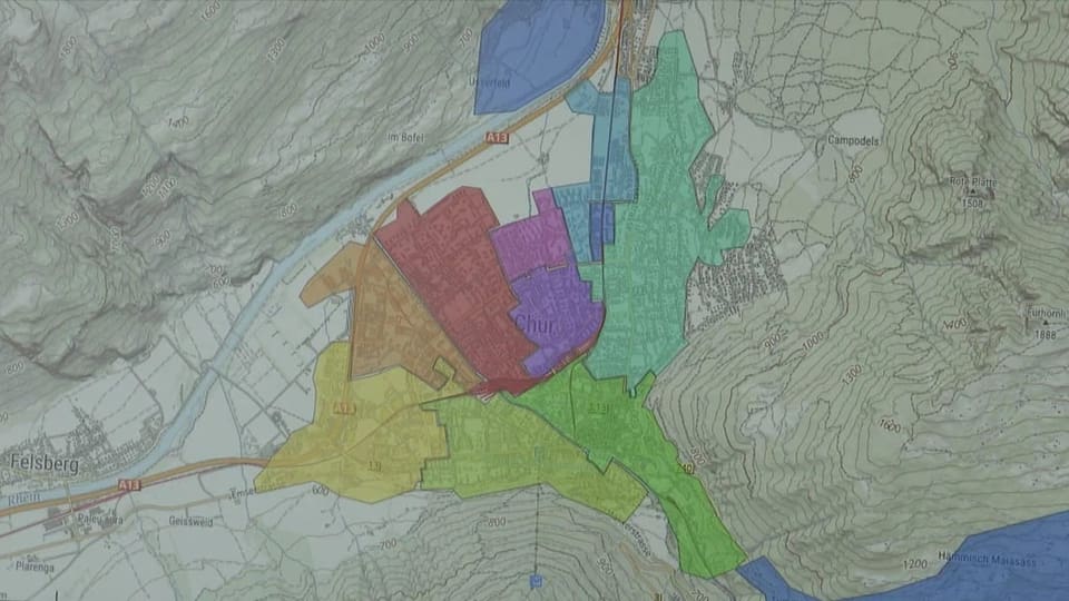 Übersichtsplan von Chur mit farbiger Zoneneinteilung für das Fernwärmenetz IBC. Die Stadt ist in 10 Zonen aufgeteilt.