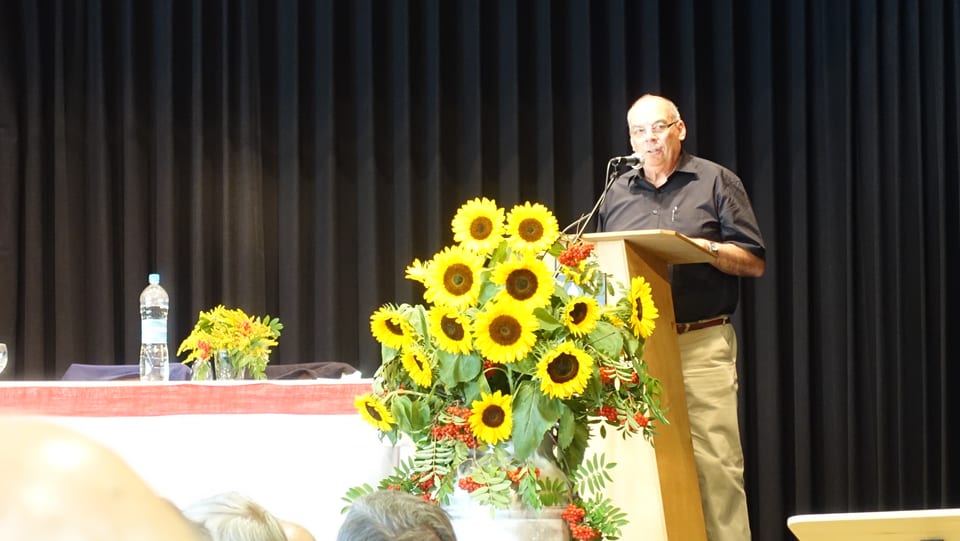 Gion Darms il president da l'Uniun chantunala da veterans da chant dal Grischun.