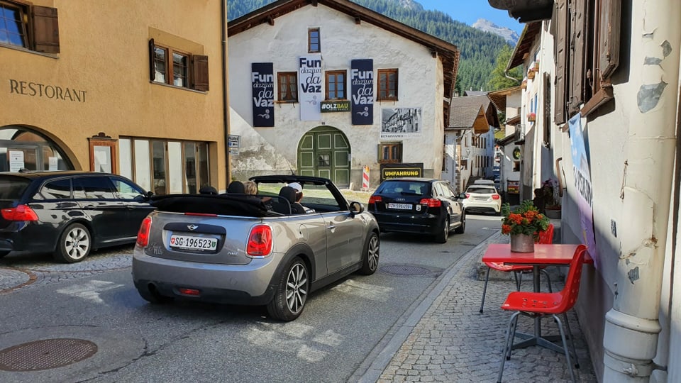 autos, colonna en vischnanca