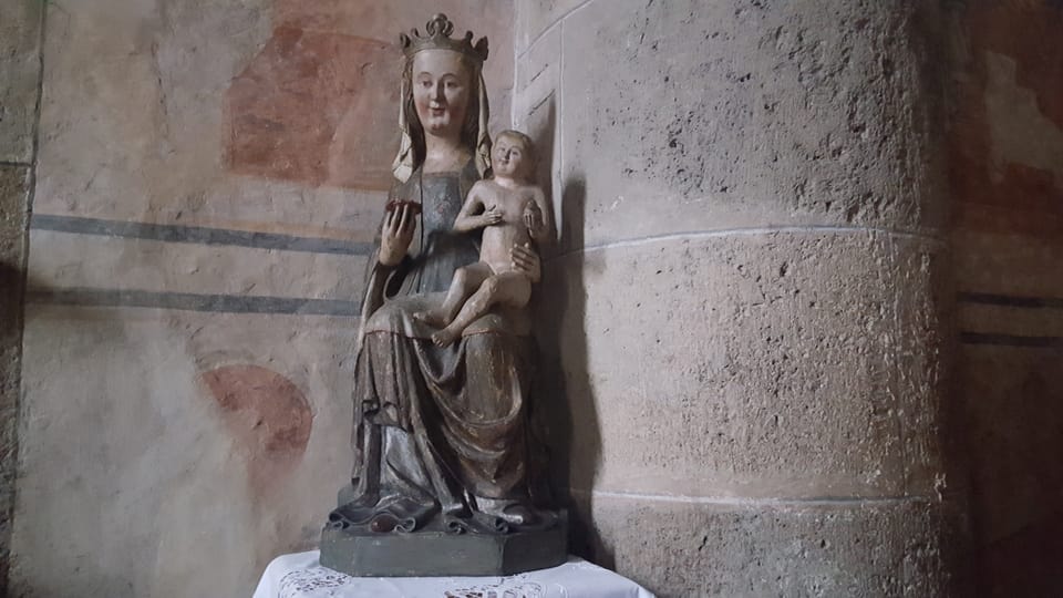 La statua da la Sontga Maria deponida en la claustra Sonch Johann a Müstair