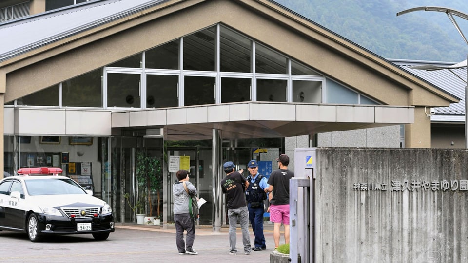 Polizia en acziun.