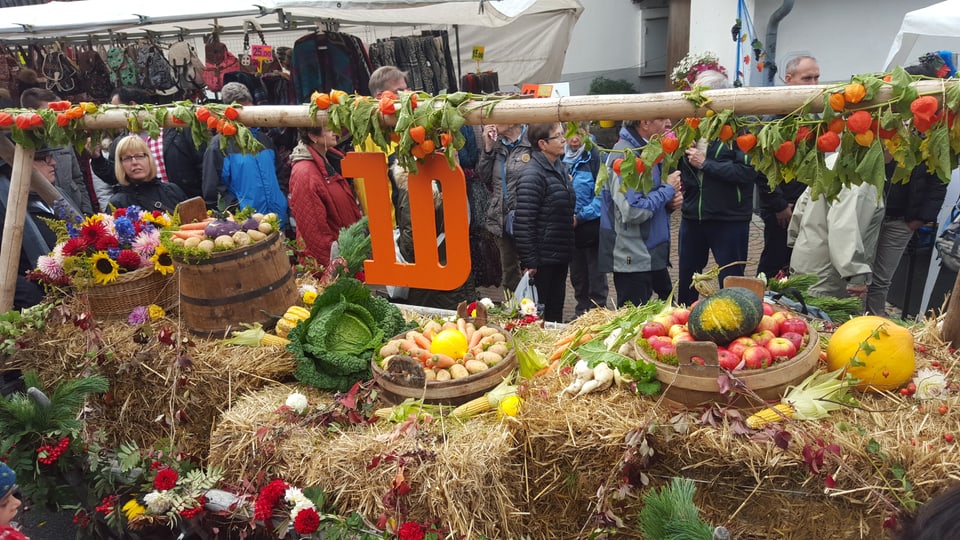 Festa da racolta en Val Müstair.