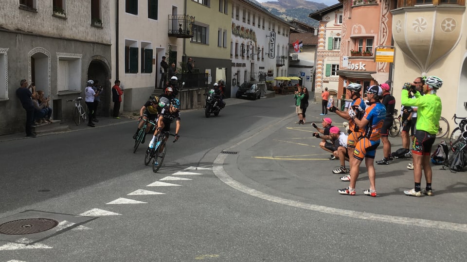 Giro d'Italia passa tras la Val Müstair.