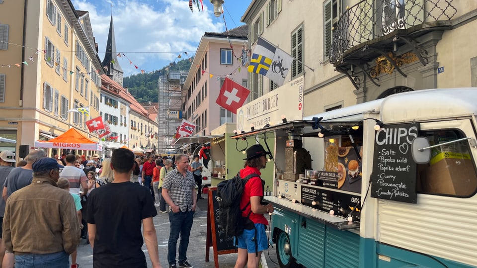 Buskers Festival Chur Strassenkunst Strassenkünstler Strassenkünstlerinnen