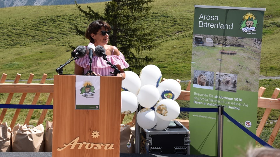 Cussegliera federala Doris Leuthard durant ses pled da festa.