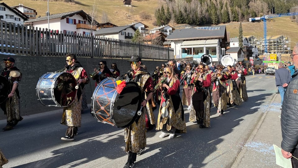 Fasnachtsumzug Disentis/Mustér