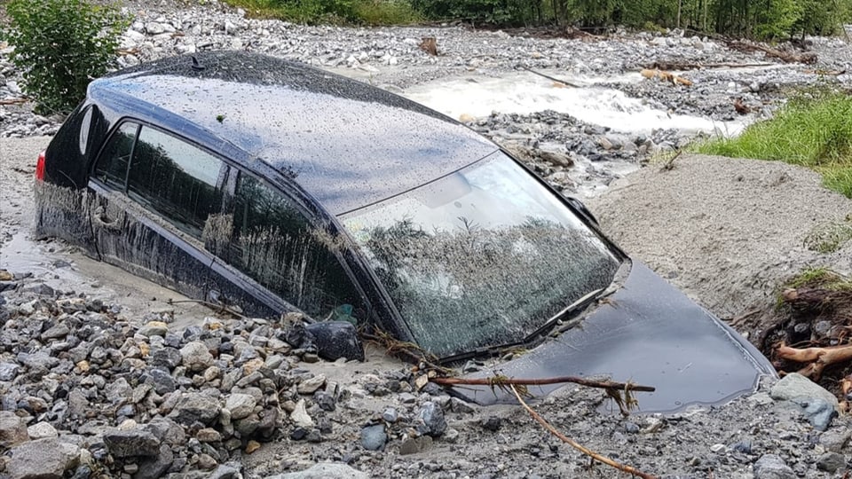 purtret da l'auto ch'è vegnì stratg cun. 