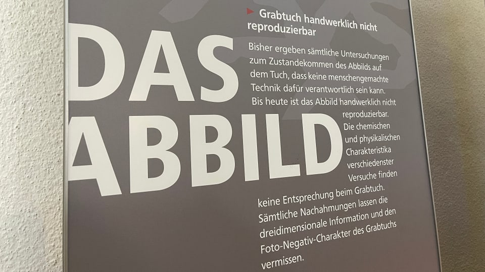 L’exposiziun è animada dad in’idea clera – Ina tabla d'infurmaziun.