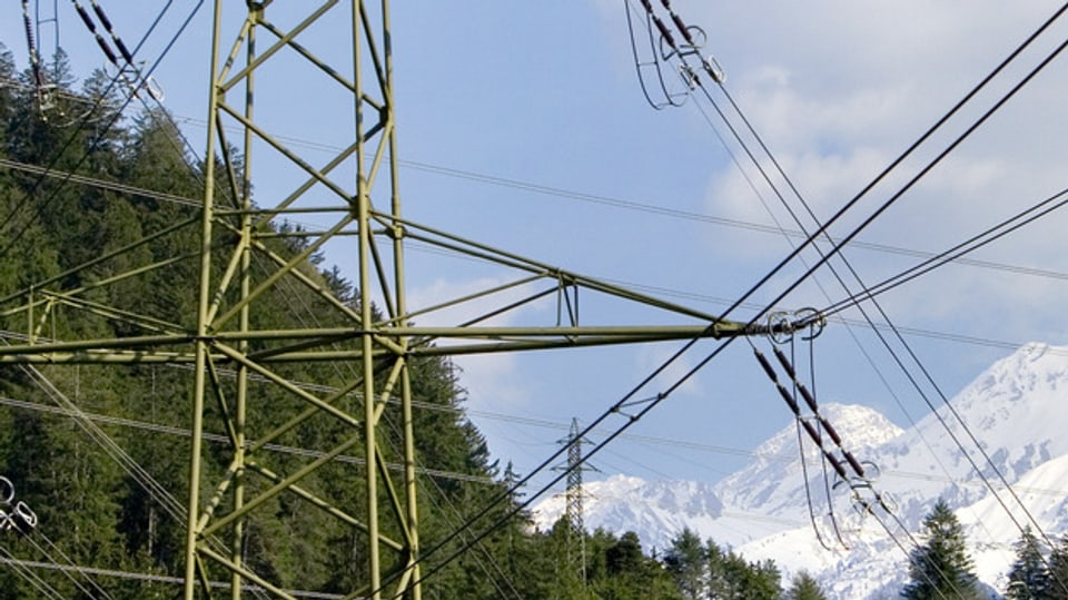 Ina pitga electrica e muntognas davostiers.