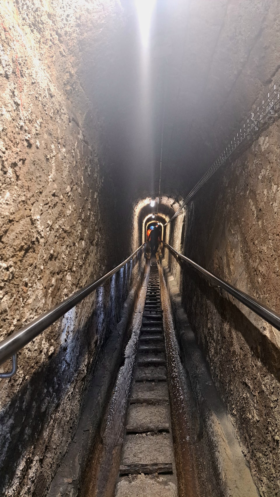 En la chanalisaziun da la citad da Berna. 