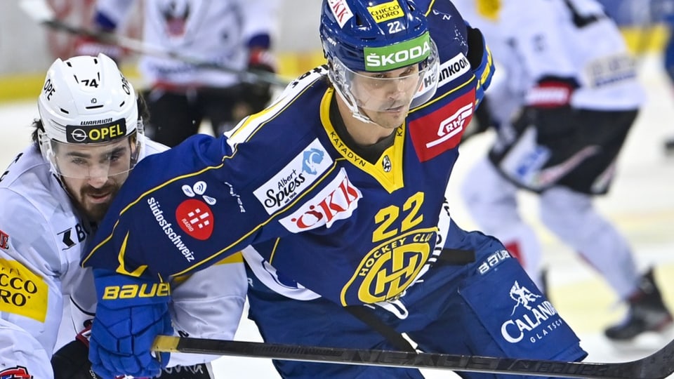 In duel tranter dus giugaders da hockey.