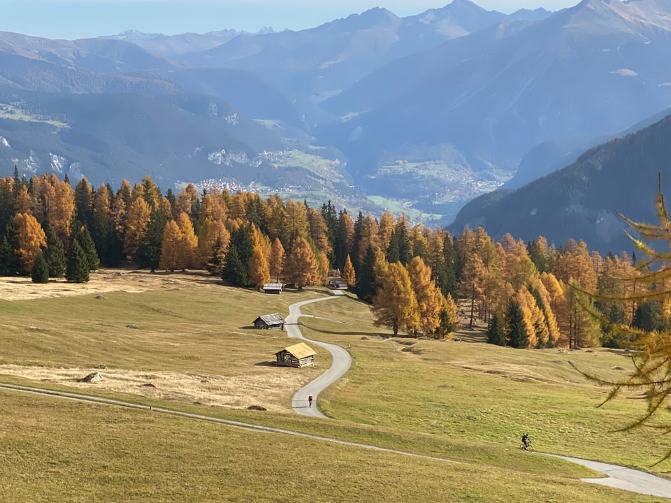 Impressiuns da l'emprim faner renovà.