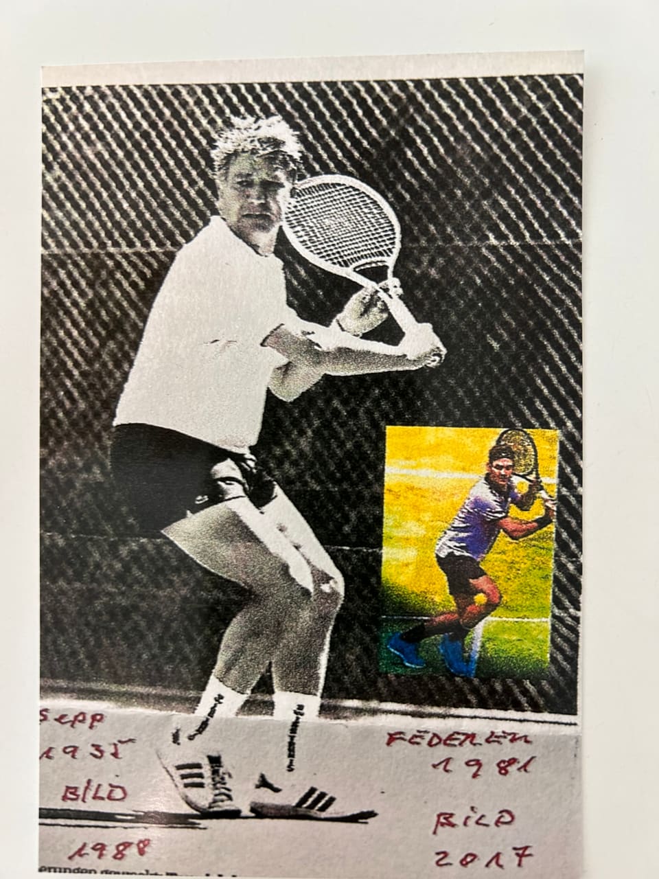 Foto von Sepp Bergamin als Tennislehrer, rechts Roger Federer in derselben Position.