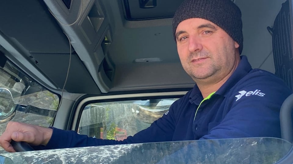 Era il chauffeur José Caldeira ha pazienza pervi da las lavurs da siglientar.
