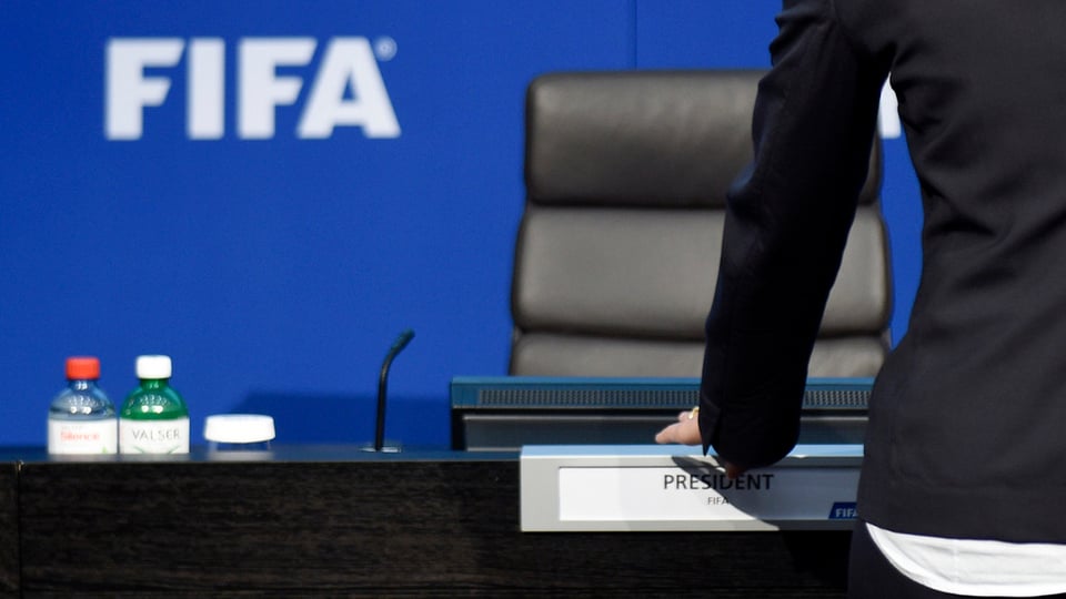 Sutga dal president da la FIFA vida. 