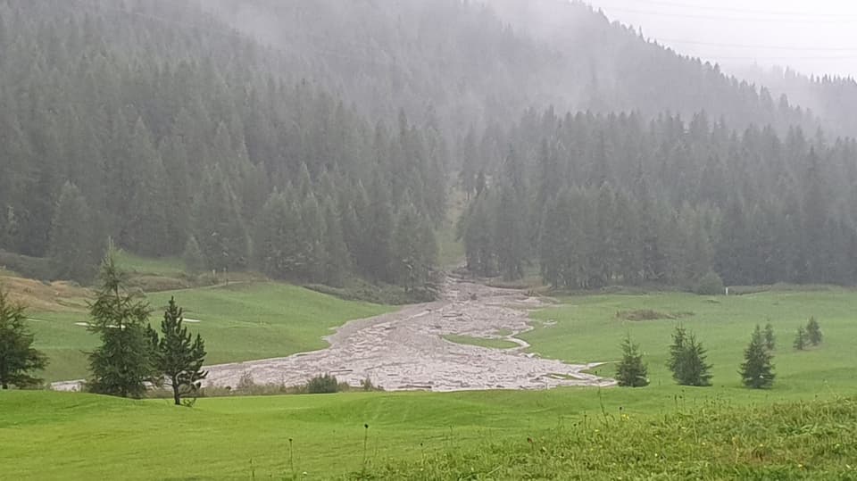 Rüfe auf dem Golfplatz von Zuoz