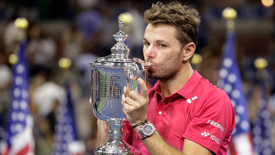 Stan Wawrinka bitscha il buccal dal turnier. 