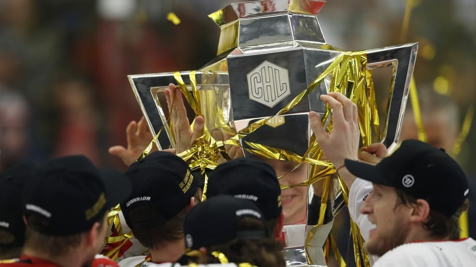 giugaders da hockey sa legran da la victoria dal pocal