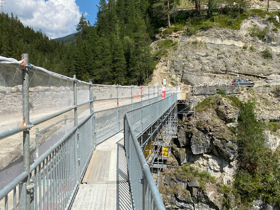 Sur questa puntanada per peduns è Valplana era durant las lavurs da construcziun adina accessibel.