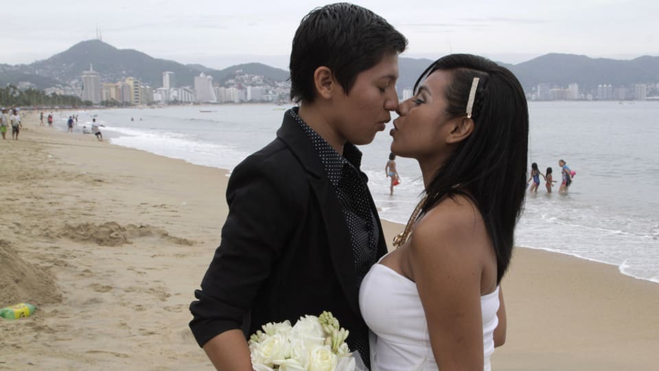 pèrin omosexual ad ina riva en il Mexico